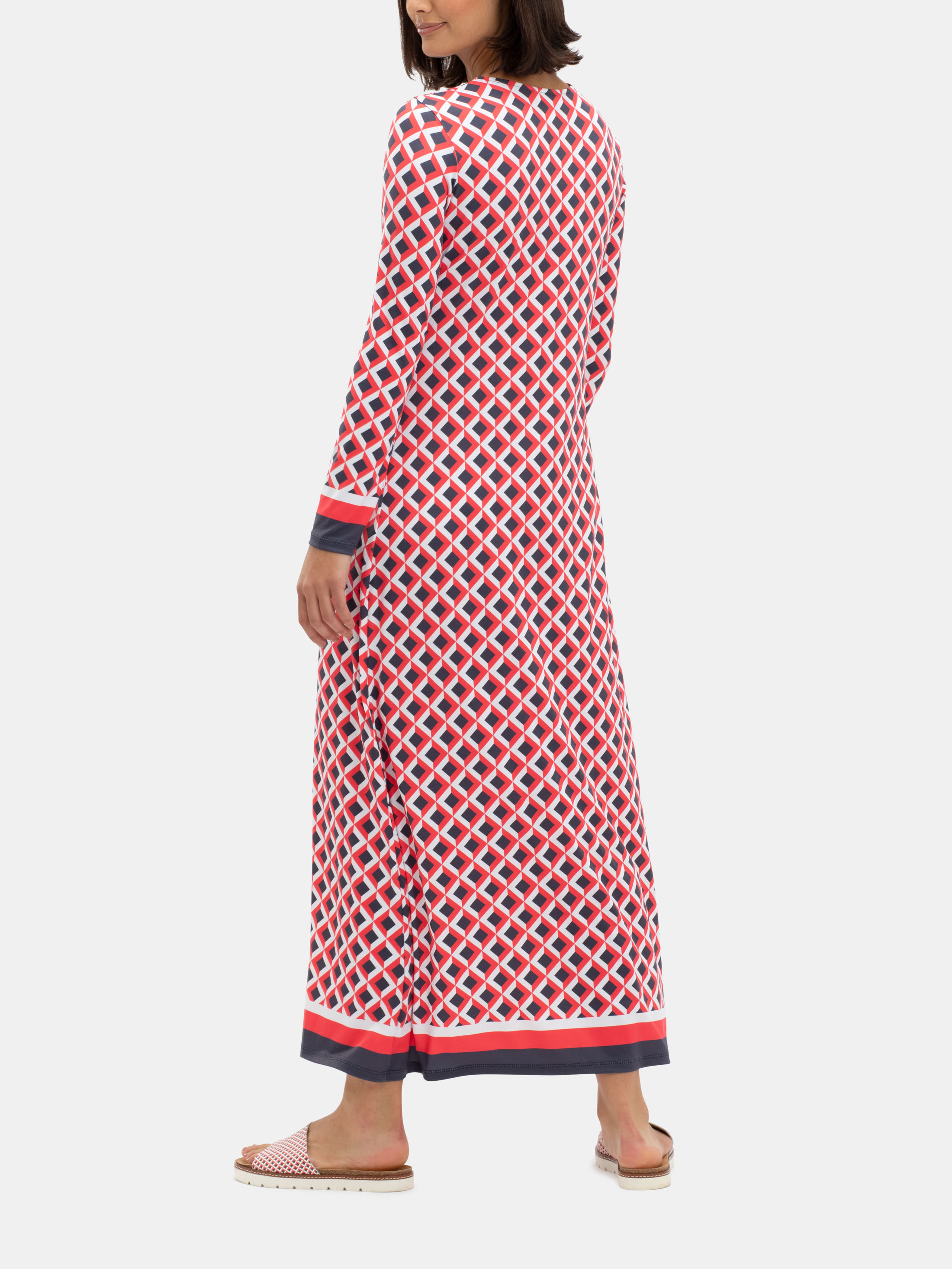 Långklänning med eget tryck och knappar