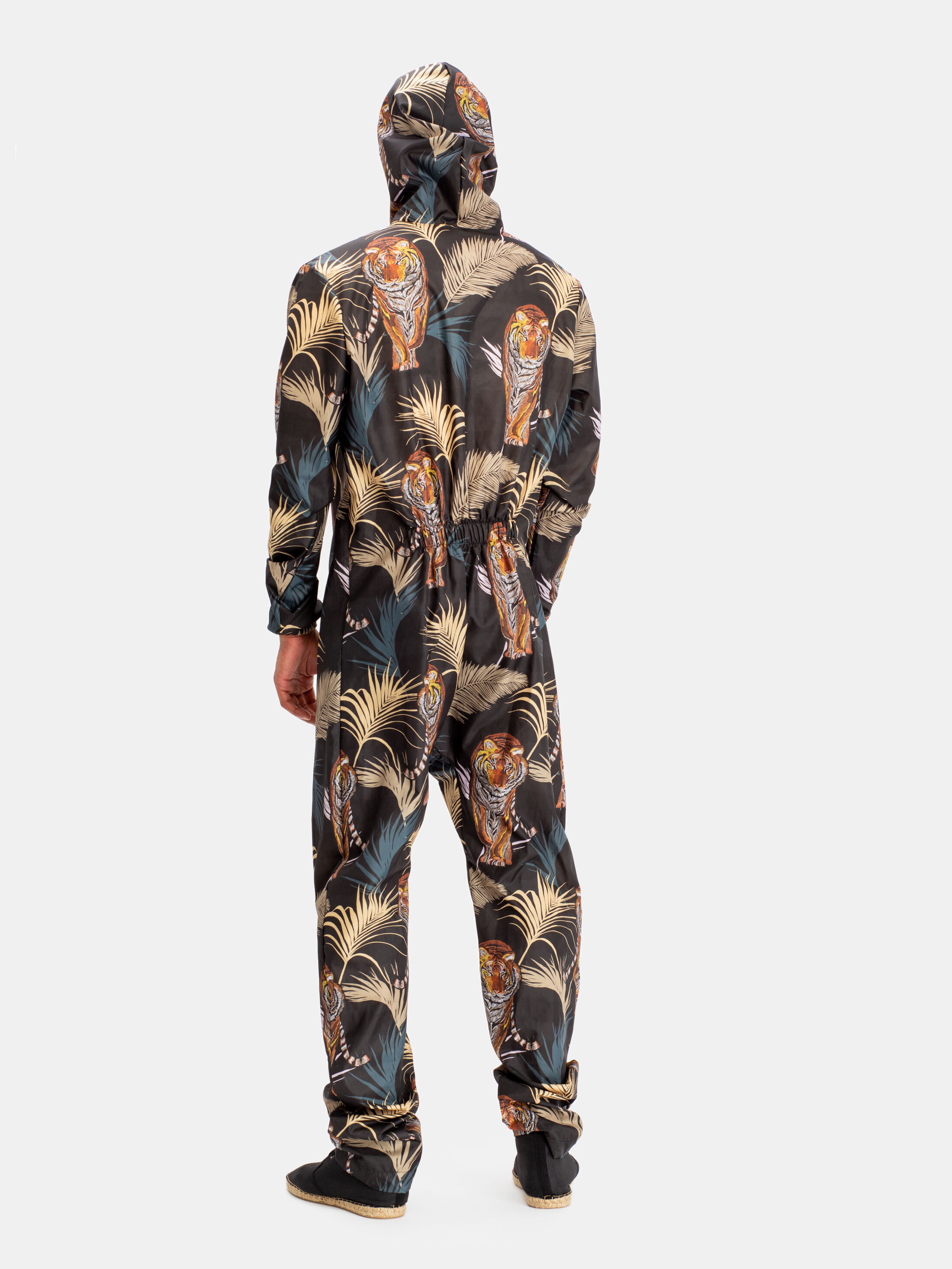 tuta hazmat con zip ed etichetta personalizzata