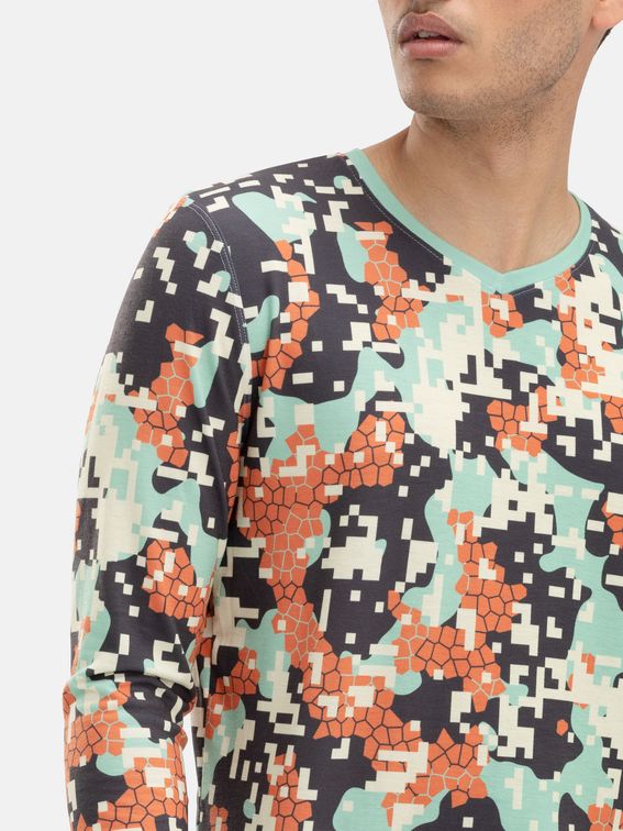 Custom printed mens long sleeve t-shirt