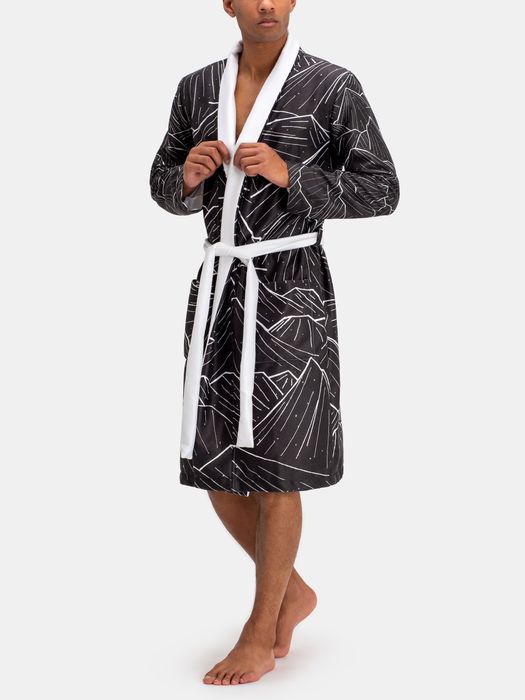 NY Threads White Fleece Hooded Bathrobe - Plush Long Robe Women’s Size  Medium