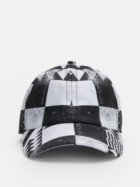 overview detail of customizable baseball cap