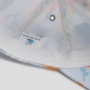 Détail des coutures de la casquette