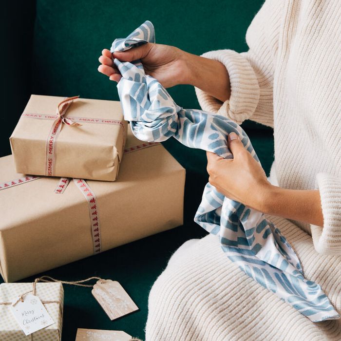 Women's Silk Cashmere, Bespoke Wrapping