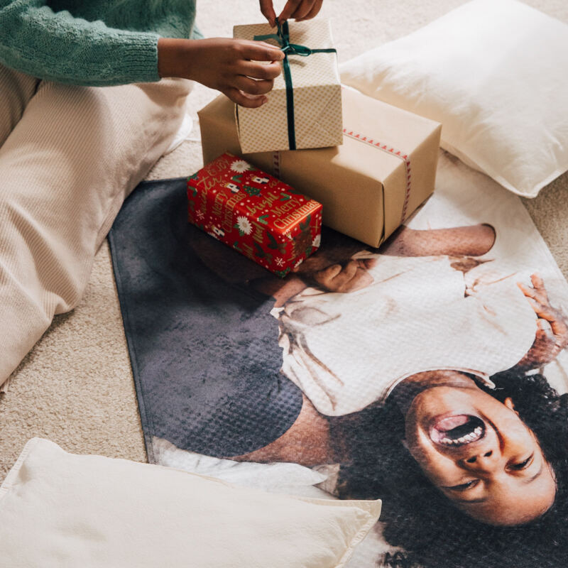 Custom photo blankets online fast shipping