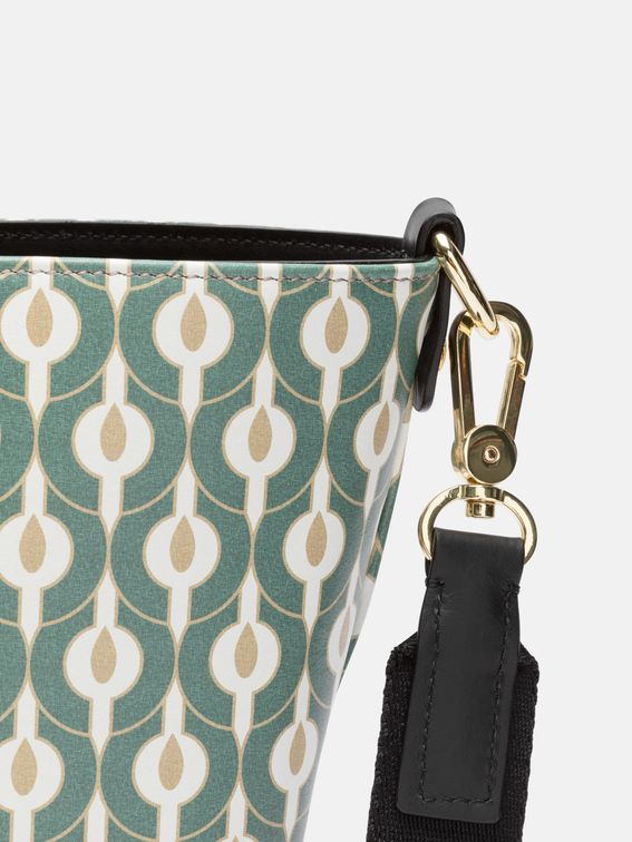 Custom Leather Bucket Tote  strap