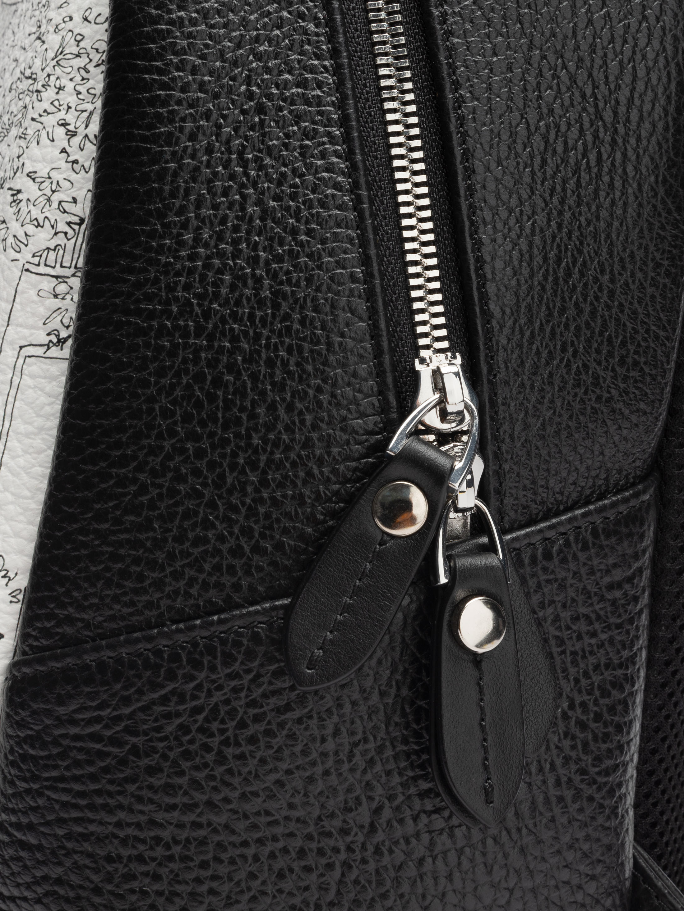 Rucksack aus Leder bedrucken