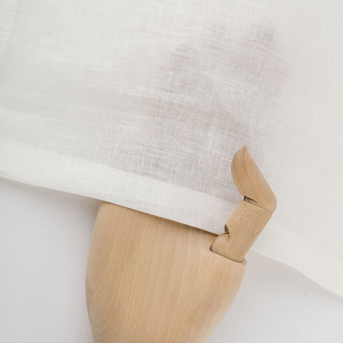 BOL_1459_CurtainLinen_04