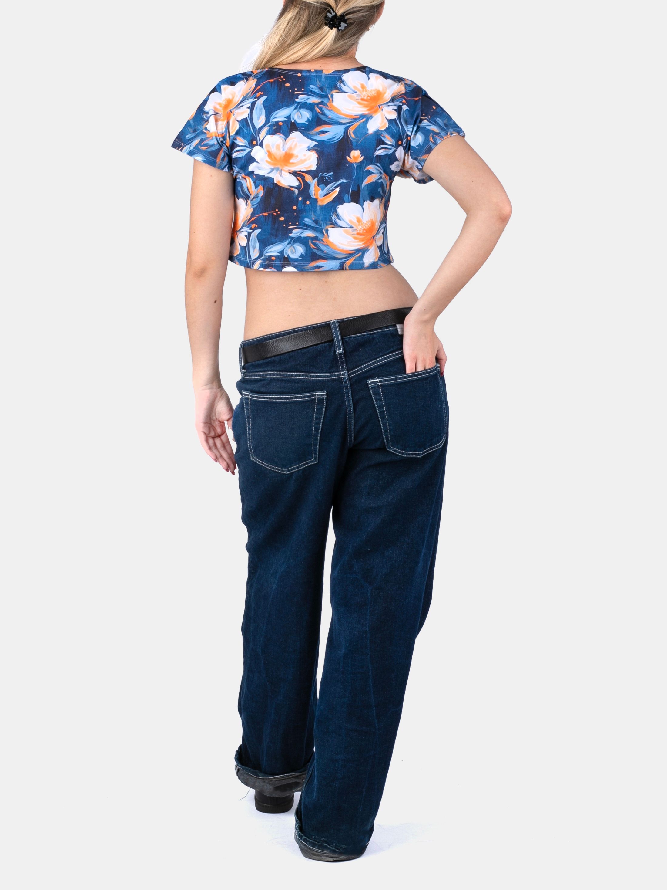 Create your own custom crop tops for women