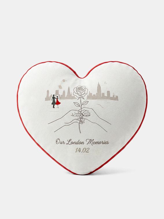 almohada de corazón personalizada