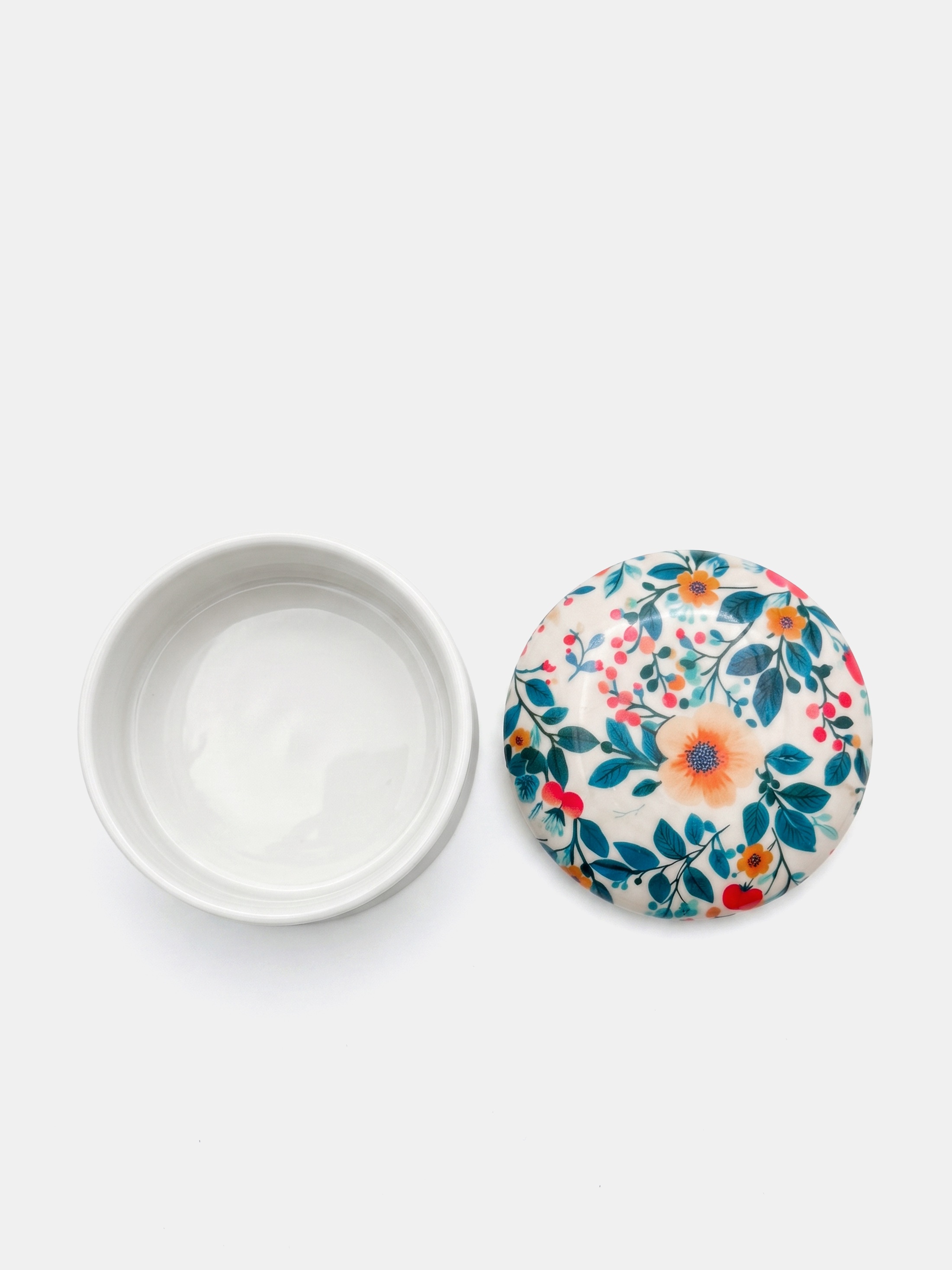 Round bone china trinket box