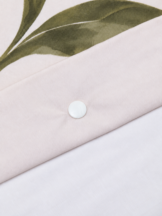 Design your own duvet covers online in six sizes